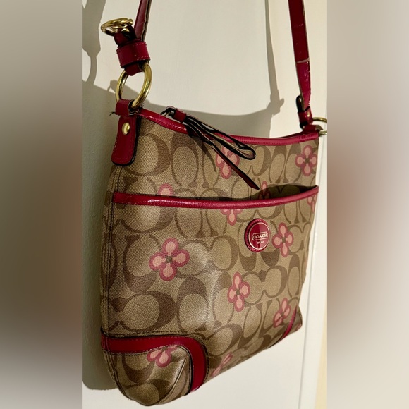 Coach Peyton Signature Clover Pink Trim Convertible Shoulder Bag - Picture 4 of 12